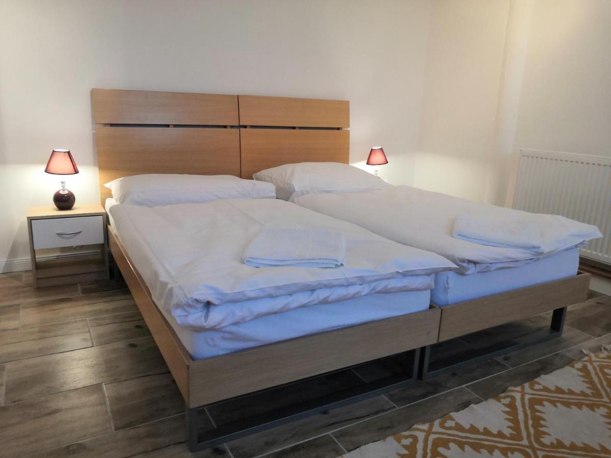 Vehlovice Apartments Mělník 外观 照片