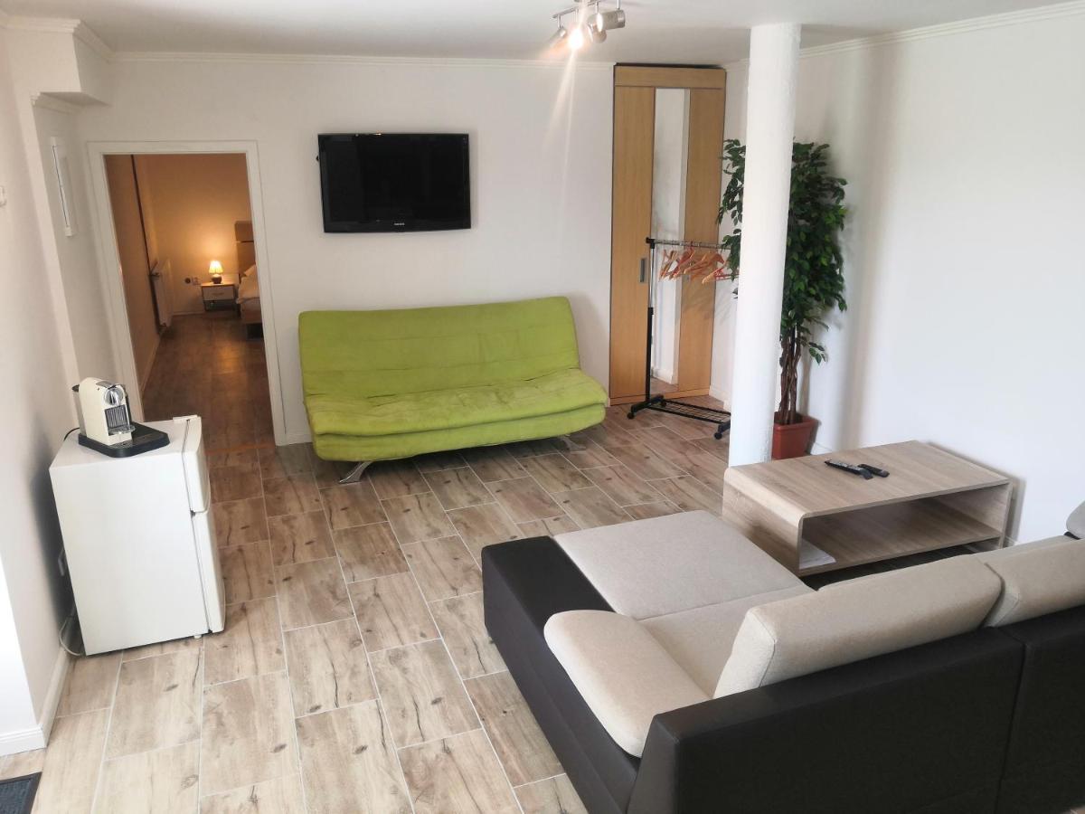 Vehlovice Apartments Mělník 外观 照片